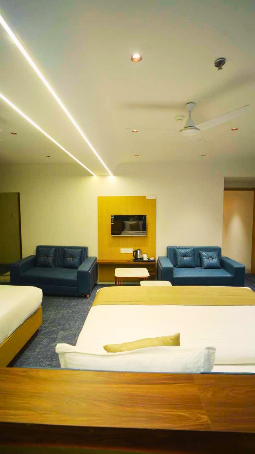 Suite (triple occupancy), photo 3 of 4
